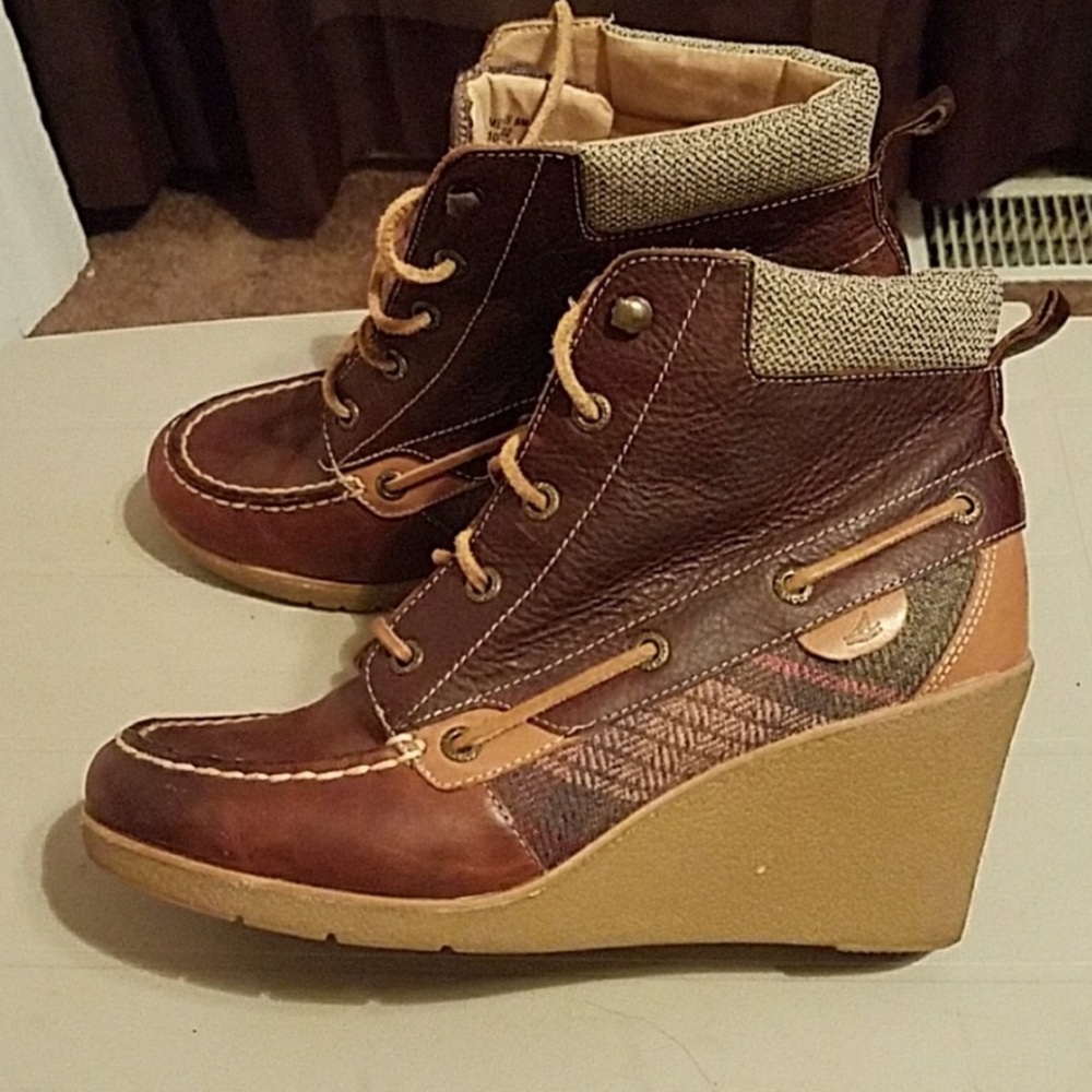 Sperry Leather Lace-Up Wedge Boots
